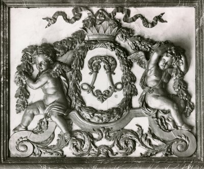 Putti che fiancheggiano l