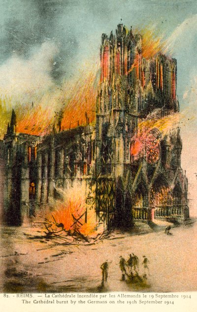 Reims, Cattedrale bruciata dai tedeschi il 19 settembre 1914 da French School