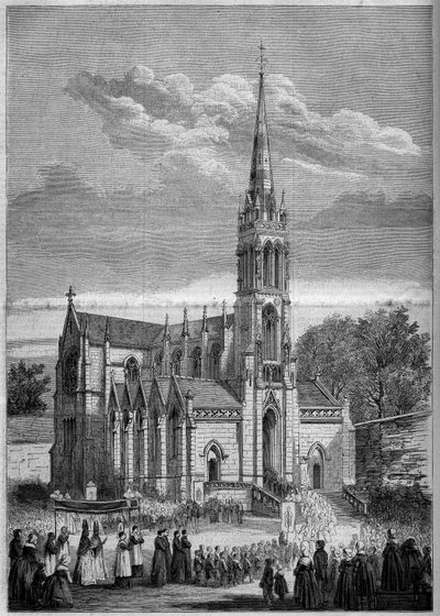 Architettura religiosa: vista generale della chiesa di Monfort le Retrou (oggi Montfort le Gesnois nella Sarthe (72), il giorno della sua inaugurazione nel 1858. Da un disegno di Mr. Moulin. Incisione in "Le Monde Illustré" n°77 del 2 ottobre 1858. da French School