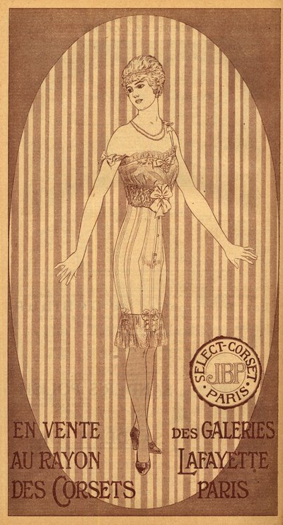 Seleziona corsetto JPB in vendita nel reparto corsetti delle Galeries Lafayette a Parigi - 1914 da French School