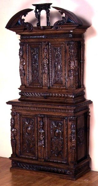 Credenza con quattro porte da French School