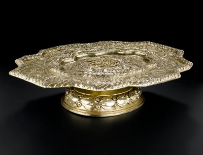 Salver in argento dorato di forma sagomata, dal servizio da toeletta Lennoxlove, di proprietà di Frances Teresa Stewart, Duchessa di Richmond e Lennox: Francese, Parigi, 1666 - 1667 da French School