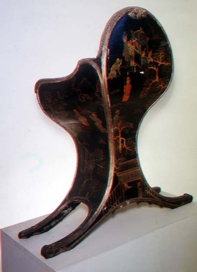 Sedile da slitta decorato con chinoiserie, iscritto dalla bottega Dagly, possibilmente da Jacques Dagly, Maestro della fabbrica dei Gobelins da French School