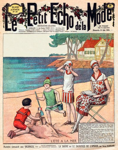 Estate al mare, donna con i suoi tre figli sulla spiaggia da French School
