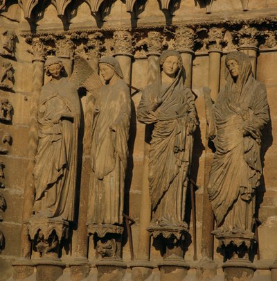 La Visitazione, quattro figure di stipite dalla Facciata Ovest della Cattedrale da French School