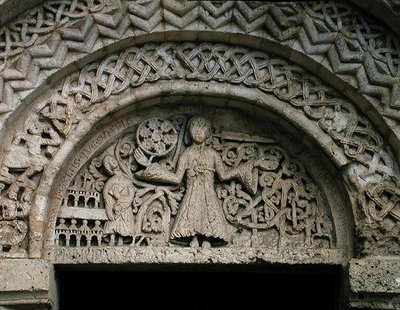 Timpano che raffigura Cristo della Rivelazione che tiene le Sette Stelle in Mano da French School