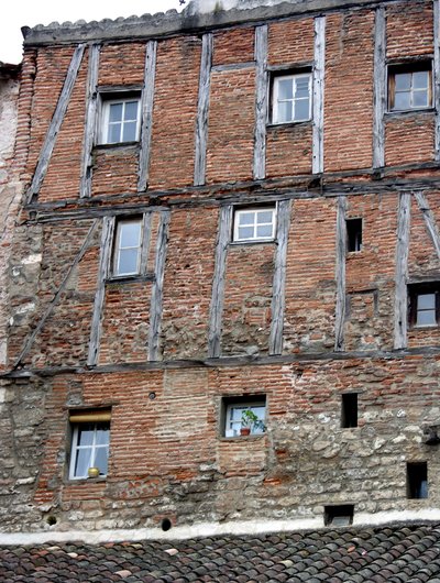 Veduta di una casa medievale da French School