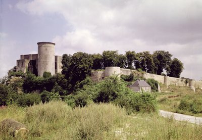 Veduta della Torre di Talbot e del mastio del castello da French School