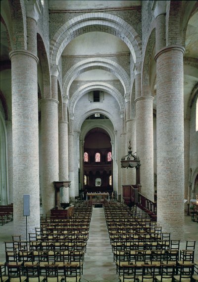 Vista della navata, verso l