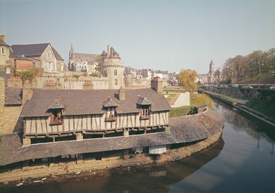 Vista delle vecchie fortificazioni e di una lavanderia da French School