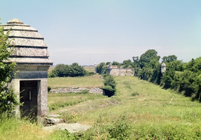Veduta delle fortificazioni rovinate costruite da Richelieu dopo il 1628 da French School