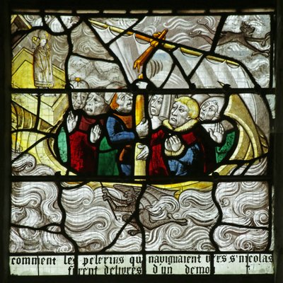 Finestra raffigurante San Nicola che salva i pellegrini dal naufragio durante una tempesta da French School