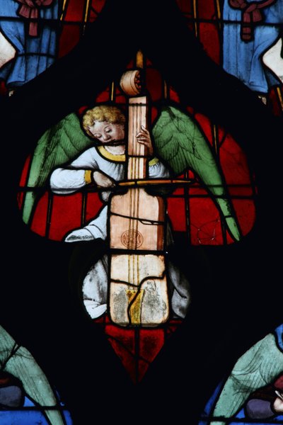 Finestra che raffigura un angelo musicale da French School