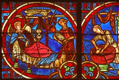 Finestra w2 raffigurante la Natività con levatrici da French School