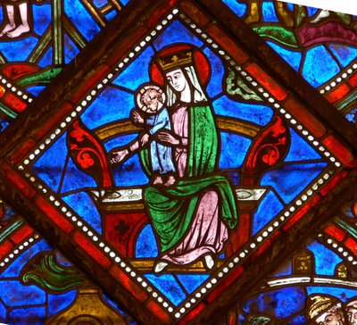 Finestra w6 raffigurante la Vergine e il Bambino da French School