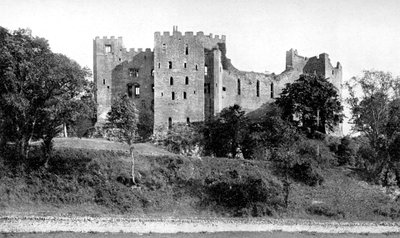 Castello di Ludlow, Shropshire, Inghilterra, 1924-1926 da Frith and Co