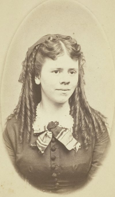 Ritratto senza titolo di donna da G. C. Gilchrest