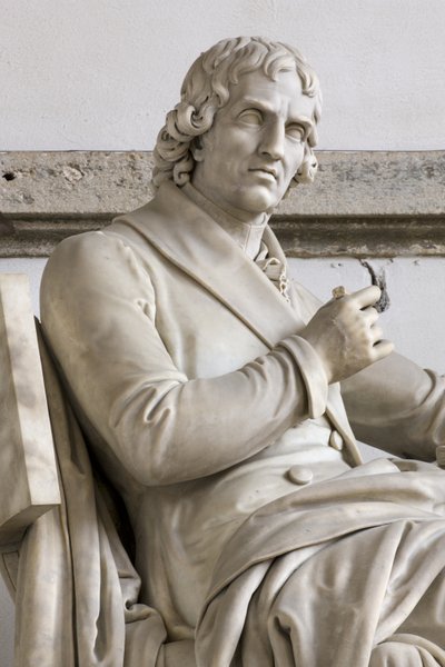 Statua di Giuseppe Parini da Gaetano Matteo Monti