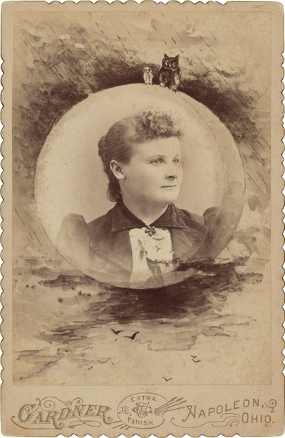 Ritratto di donna, anni 1890 (foto) da Gardner Studio