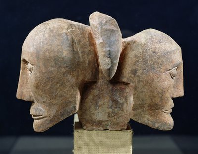 Busto a doppia testa di Hermes, da Roquepertuse da Gaulish