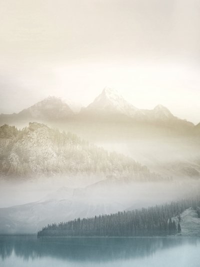 Lago della foresta di Misty Mountain da Gemma Bardot