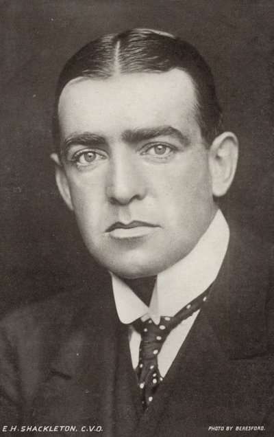 Ernest Shackleton (1874-1922), esploratore atlantico britannico (foto b/n) da George Charles Beresford