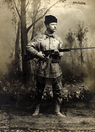 Theodore Roosevelt in pelle di daino, Dakota Territory c.1885 (foto b/n) da George Grantham   Bain News Service Bain