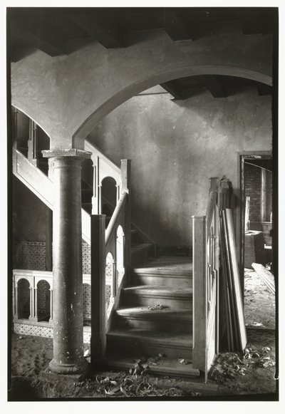 La hall della casa Inter Quercus ad Aerdenhout, in costruzione da George Hendrik Breitner