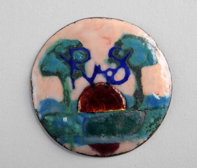 Placca circolare in smalto da George James Frampton
