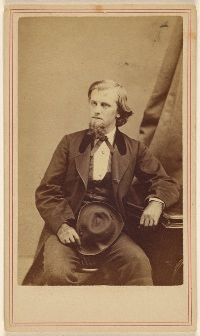 [Uomo non identificato con pizzetto, seduto, tiene un cappello in grembo]. da George Kendall Warren