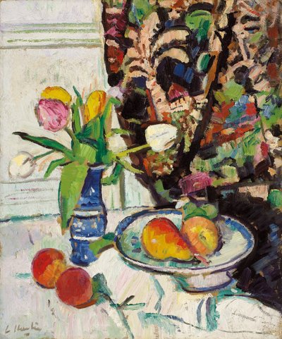 Natura morta con tulipani e frutta da George Leslie Hunter