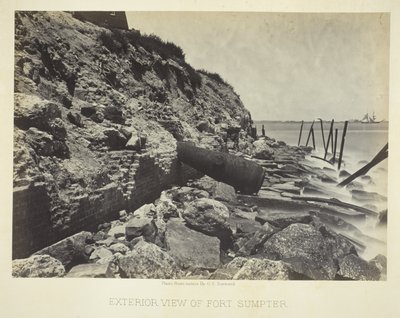 Vista esterna di Fort Sumpter da George N. Barnard