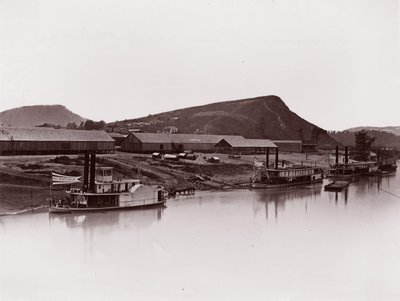 Fiume Tennessee a Chattanooga e Sperone di Lookout Mountain, ca. 1864 da George N. Barnard