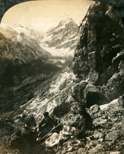 Monte Cook, e il ghiacciaio e la valle di Hooker, Nuova Zelanda, c1909 da George Rose