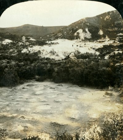 La pentola di porridge, Whaka, Rotorua, Nuova Zelanda, c1909 da George Rose