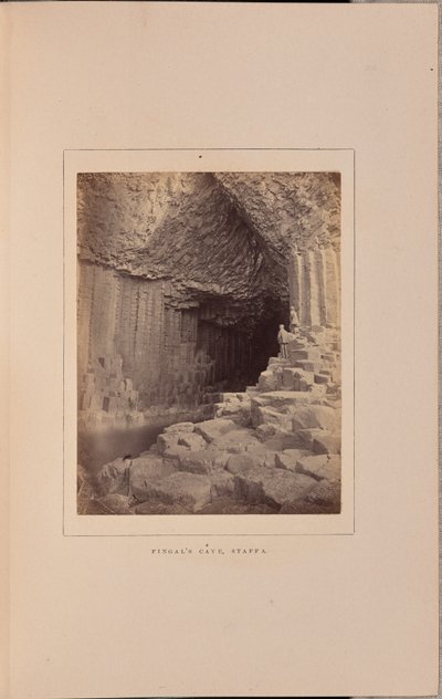 Grotta di Fingal, Staffa da George Washington Wilson
