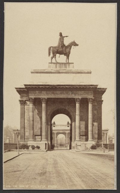 La statua del Duca di Wellington da George Washington Wilson