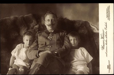 Kaiser Guglielmo II, due figli maggiori, Liersch 3686 da German Photographer