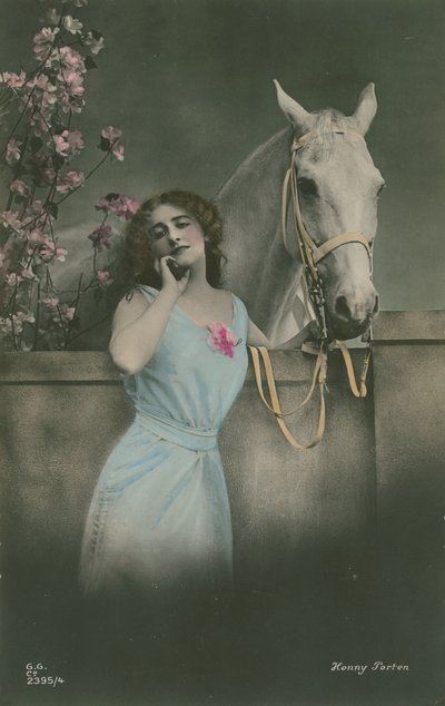 Cartolina della star del cinema tedesco Henny Porten, inviata nel 1913 (foto colorata a mano) da German Photographer
