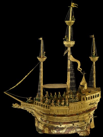 Orologio a forma di nave chiamato 