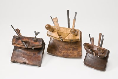 Pialle da bottaio, datate 1735, 1842 e inizio-metà XIX secolo da German School