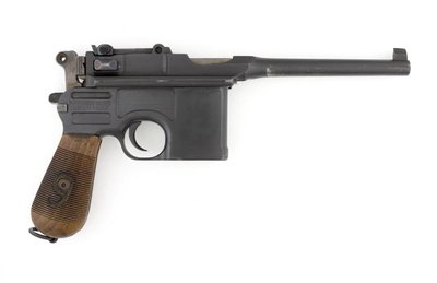 Pistola semiautomatica Mauser C96 9 mm, modello Export convertito a 9 mm Parabellum da German School
