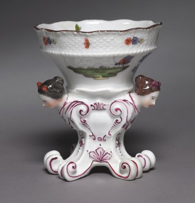 Coppia di saliere dal servizio Sulkowsky, Fabbrica di porcellana di Meissen, Germania, 1735-1756 da German School