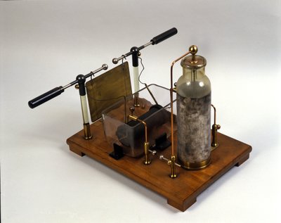 Fisica: macchina di Hertz (Heinrich Hertz fisico tedesco) da German School