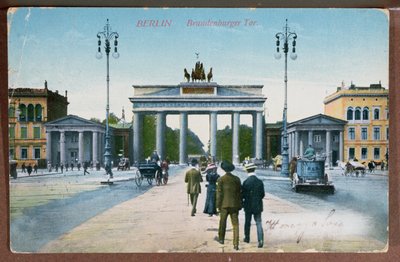 Cartolina che raffigura la Porta di Brandeburgo a Berlino da German School