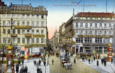 Cartolina che raffigura Unter den Linden e la Friedrichstrasse a Berlino, c.1910 da German School