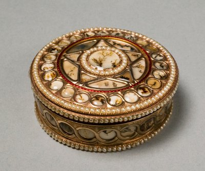 Scatola da tabacco rotonda, c.1800-30 da German School