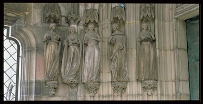 Le cinque vergini sagge, figure del portale del Paradiso, figure scolpite c.1250, portico costruito c.1350 da German School