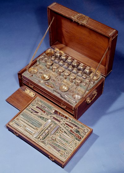 Kit di chirurgia e farmacia da viaggio. 1640. Augusta da German School