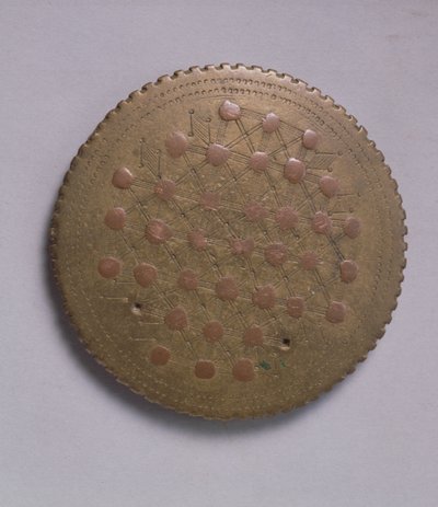 Peso a forma di lente con inserti in rame (ottone) da Ghanaian School